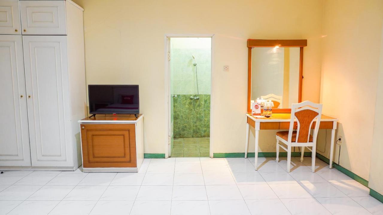 Oyo 2085 Chrysanta Hotel Bandung Zewnętrze zdjęcie