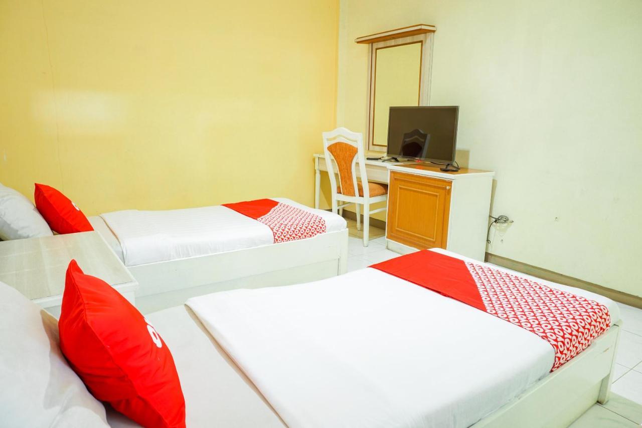Oyo 2085 Chrysanta Hotel Bandung Zewnętrze zdjęcie